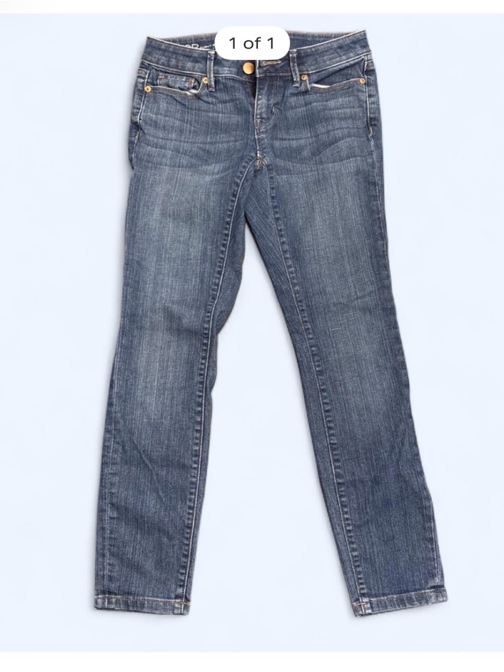 LOFT Straight-Leg Jeans in Faded Blue Wash